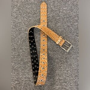 Tan Croc Embossed Studded‎ Belt 43” Silver Grommet Western Y2K Boho Statement